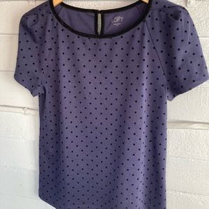 LOFT Ann Taylor VGUC blue & black polka dot short sleeve top, size medium shirt